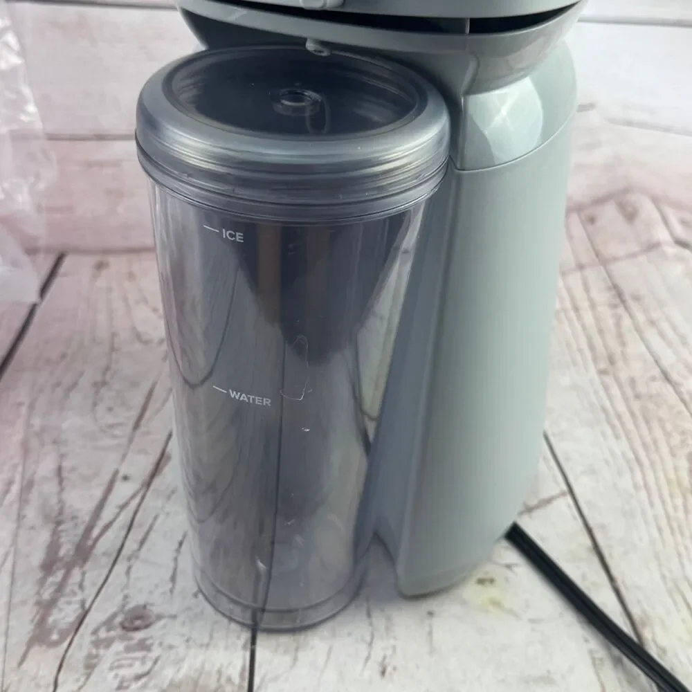Mainstays Single Serve Iced Coffee Maker 20 Oz Soft Silver
